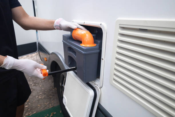 Best Portable restroom trailer rental  in Winthrop Harbor, IL